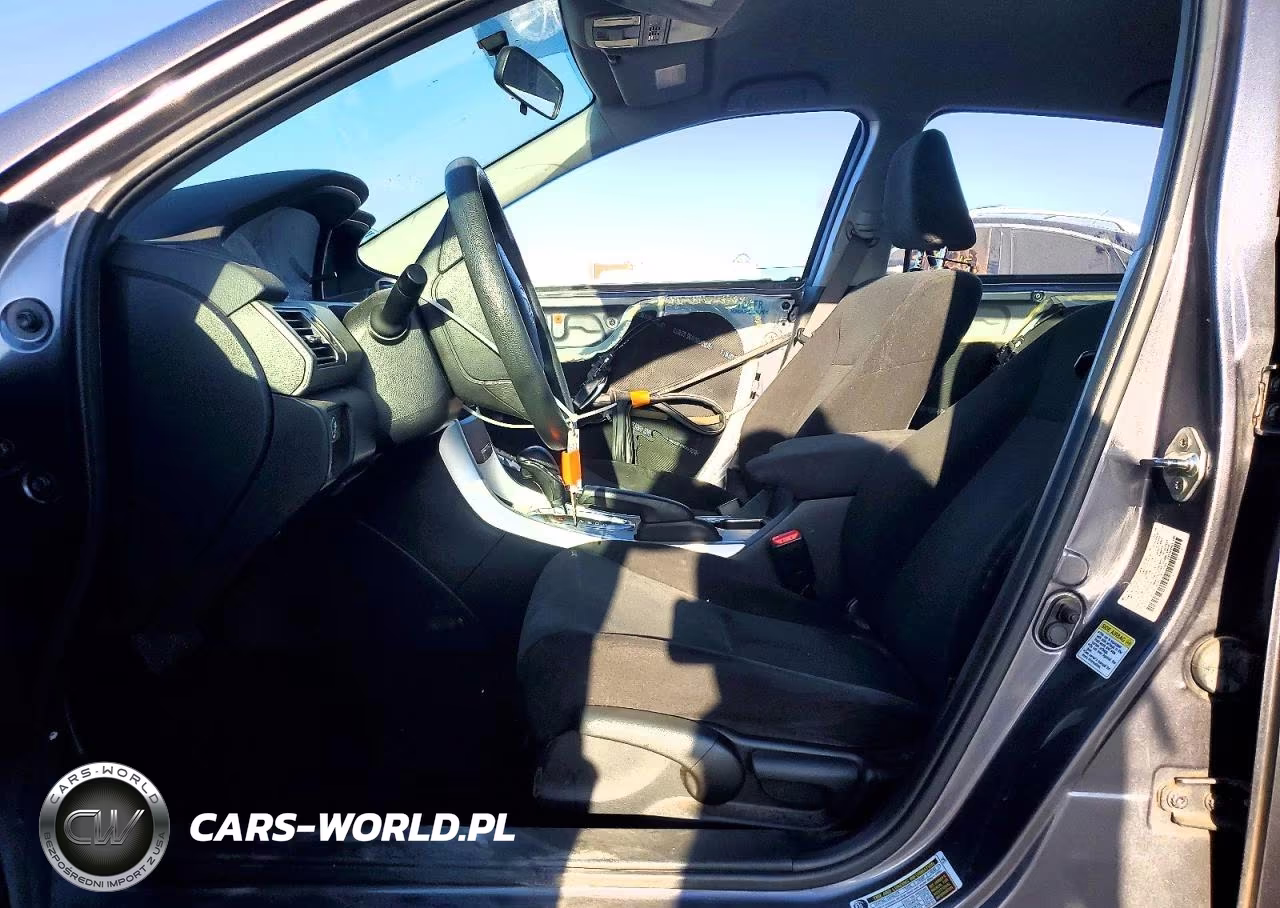 2013 Honda Accord Lx VIN:1HGCR2F33DA082758 - 7