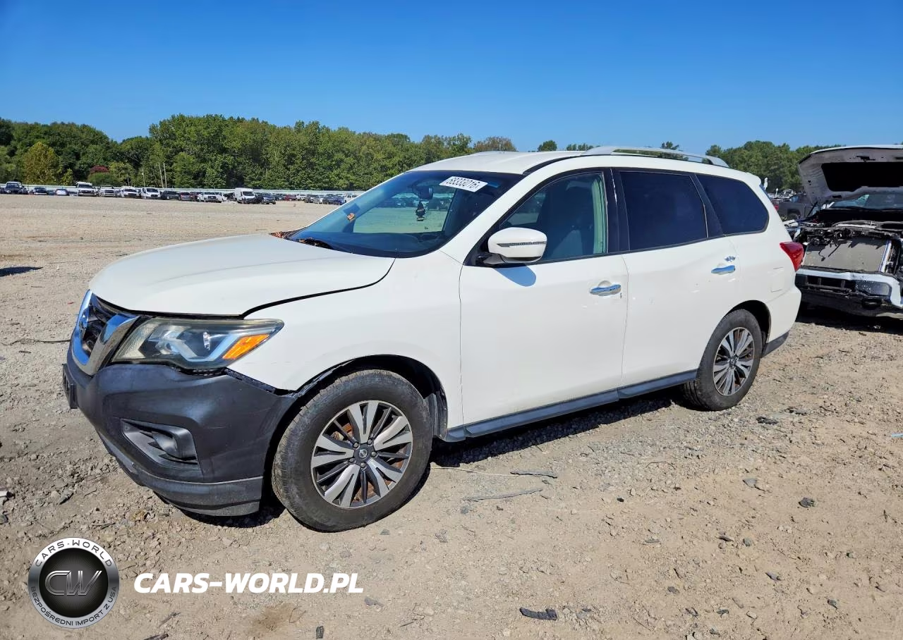 2017 Nissan Pathfinder Sv