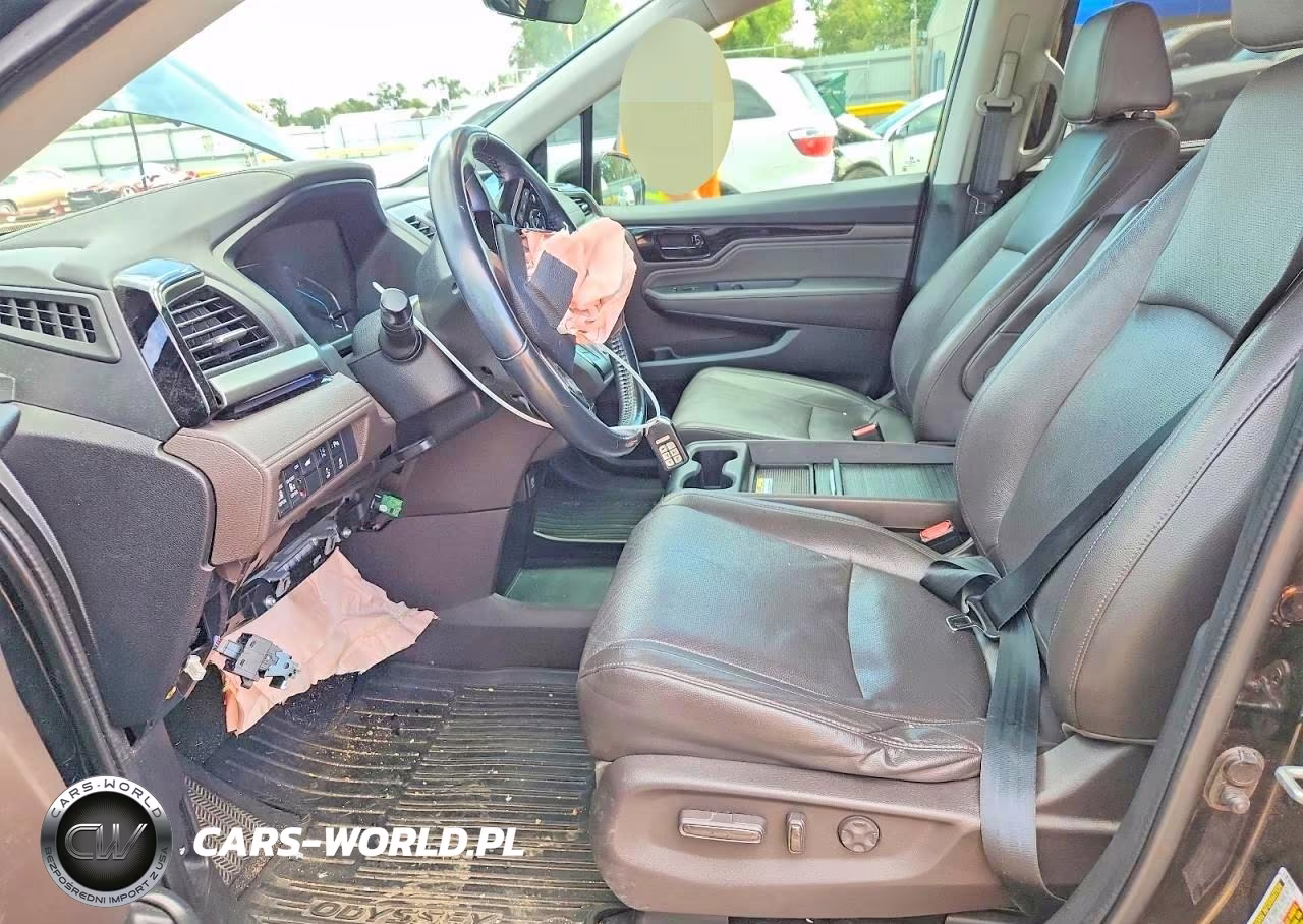 2018 Honda Odyssey Elite VIN:5FNRL6H94JB016676 - 7