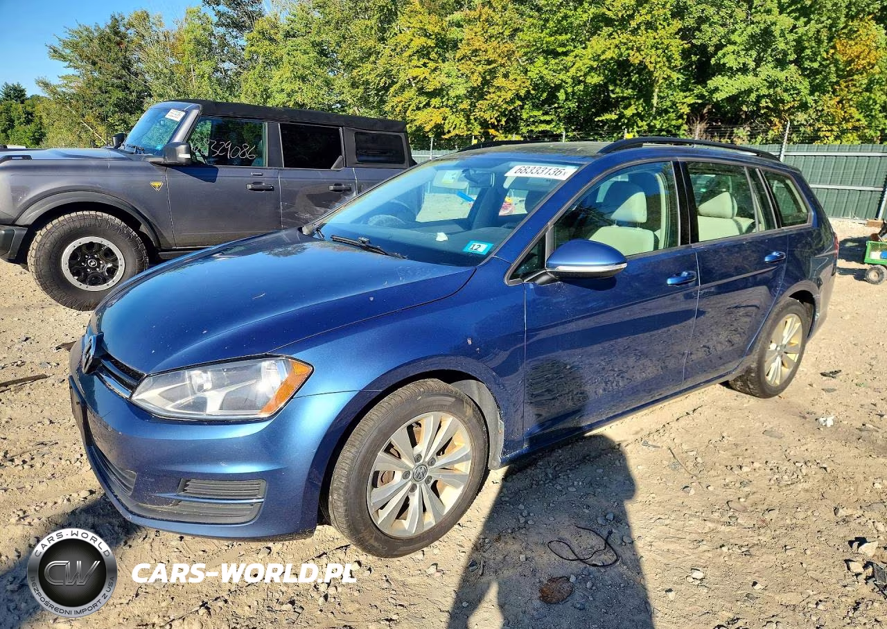 2017 Volkswagen Golf Sportwagen S