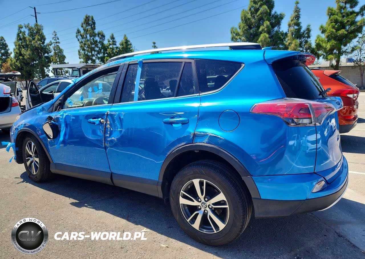 2018 Toyota Rav4 Xle VIN:JTMWFREV3JJ737710 - 2