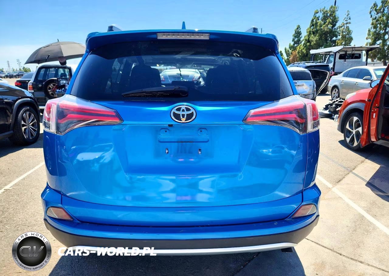 2018 Toyota Rav4 Xle VIN:JTMWFREV3JJ737710 - 6