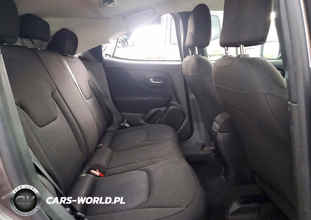 2020 Jeep Renegade Sport VIN:ZACNJBAB1LPL14329 - 10