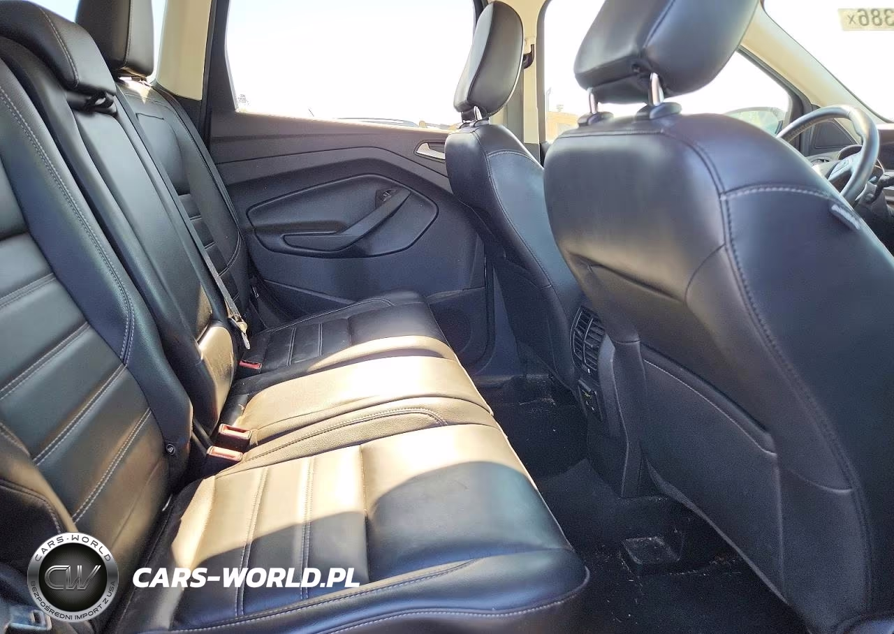2018 Ford Escape Titanium VIN:1FMCU0J91JUD01770 - 11