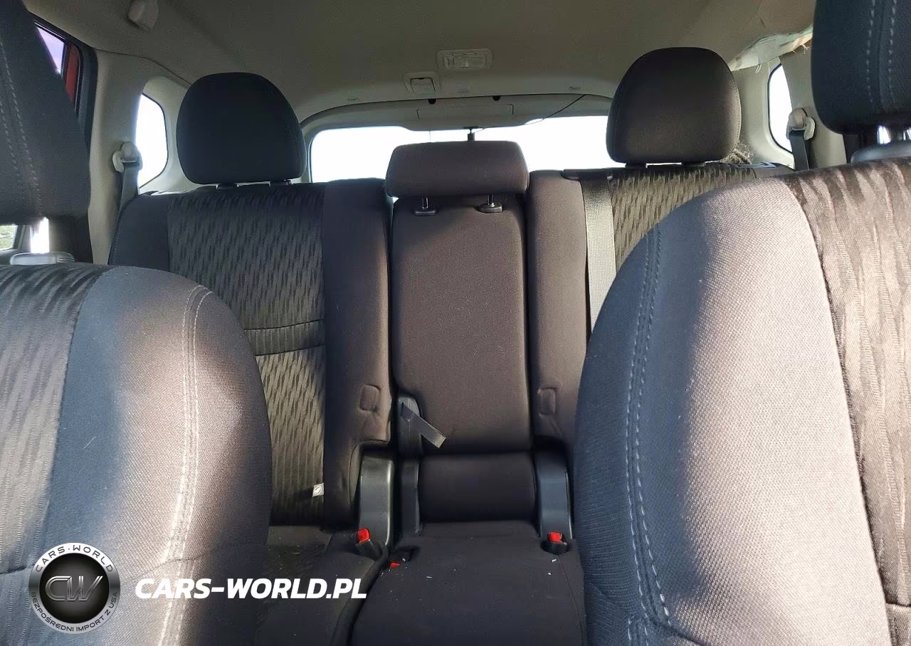 2019 Nissan Rogue Sv VIN:5N1AT2MT6KC753086 - 10