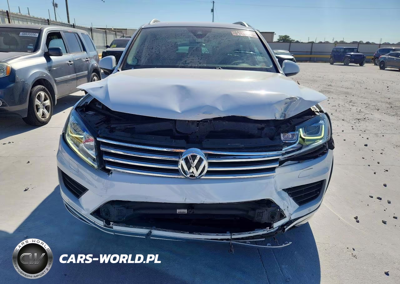 2016 Volkswagen Touareg Sport VIN:WVGEF9BP0GD007550 - 5