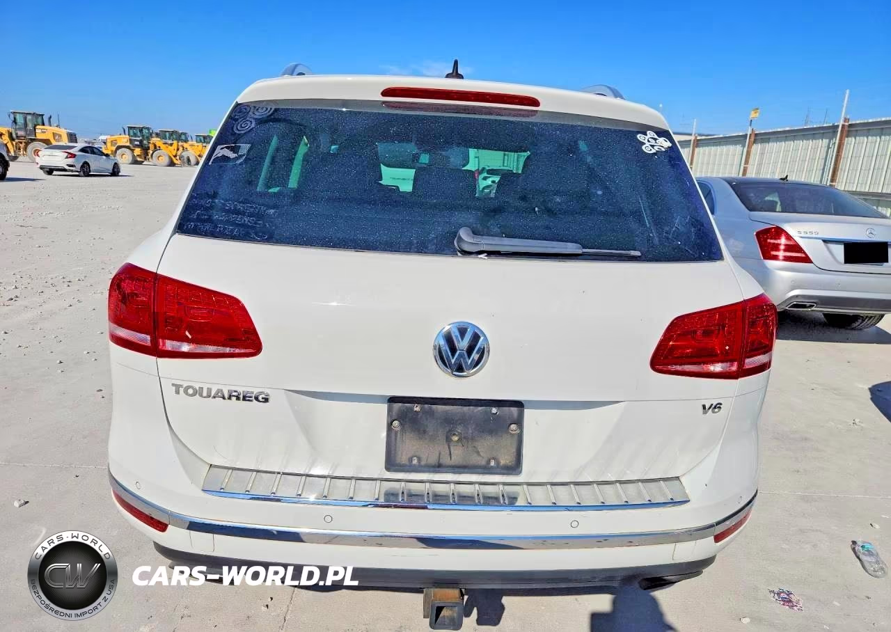 2016 Volkswagen Touareg Sport VIN:WVGEF9BP0GD007550 - 6