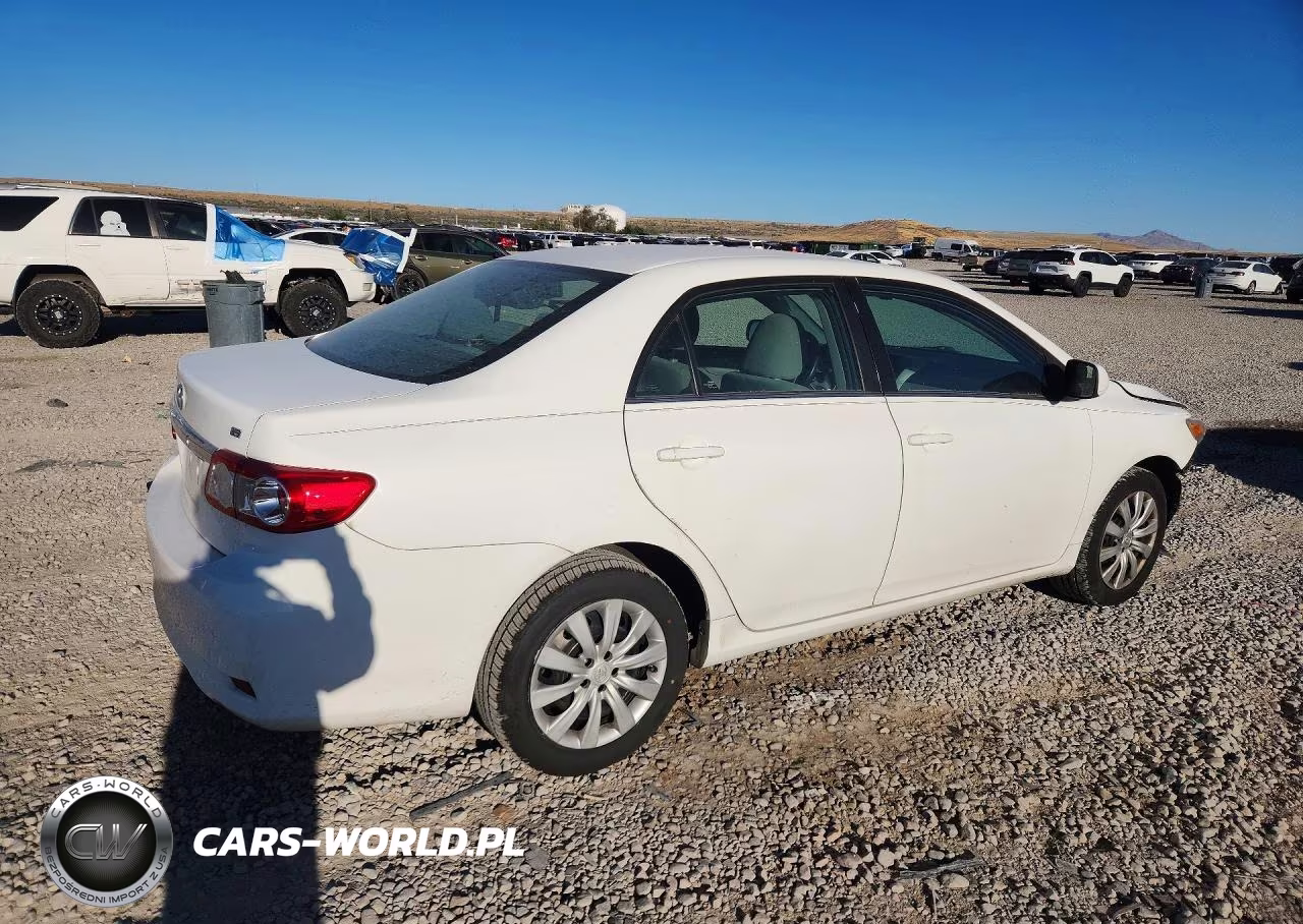 2013 Toyota Corolla Le VIN:2T1BU4EE5DC964002 - 3