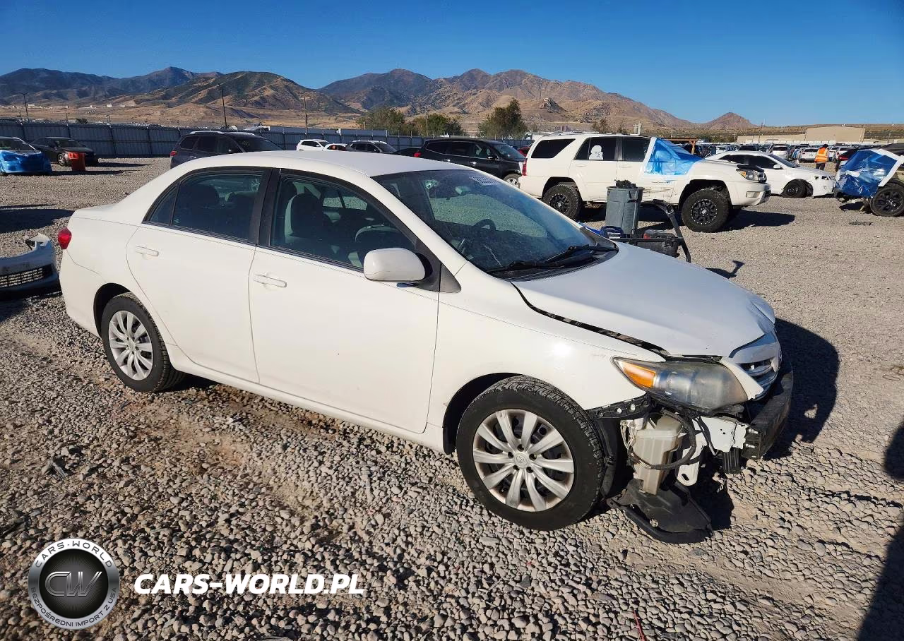 2013 Toyota Corolla Le VIN:2T1BU4EE5DC964002 - 4