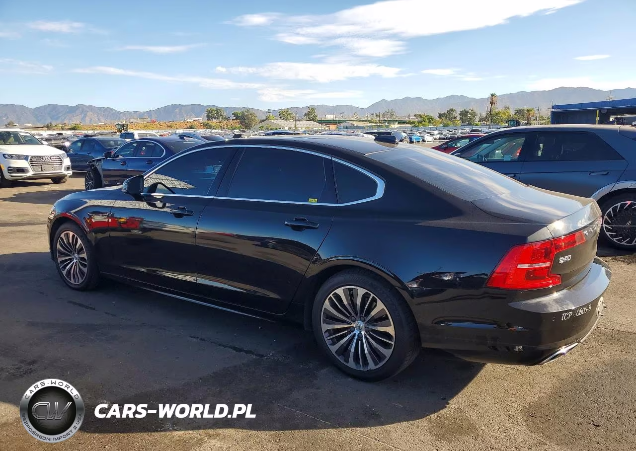 2020 Volvo S90 T6 Momentum VIN:LVYA22MK6LP175444 - 2