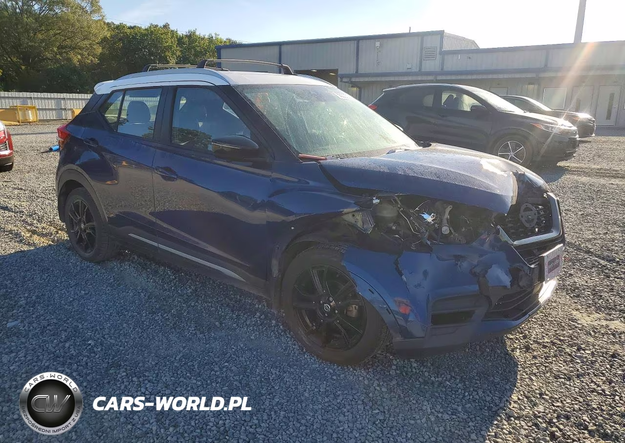 2020 Nissan Kicks Sr VIN:3N1CP5DV0LL516123 - 4