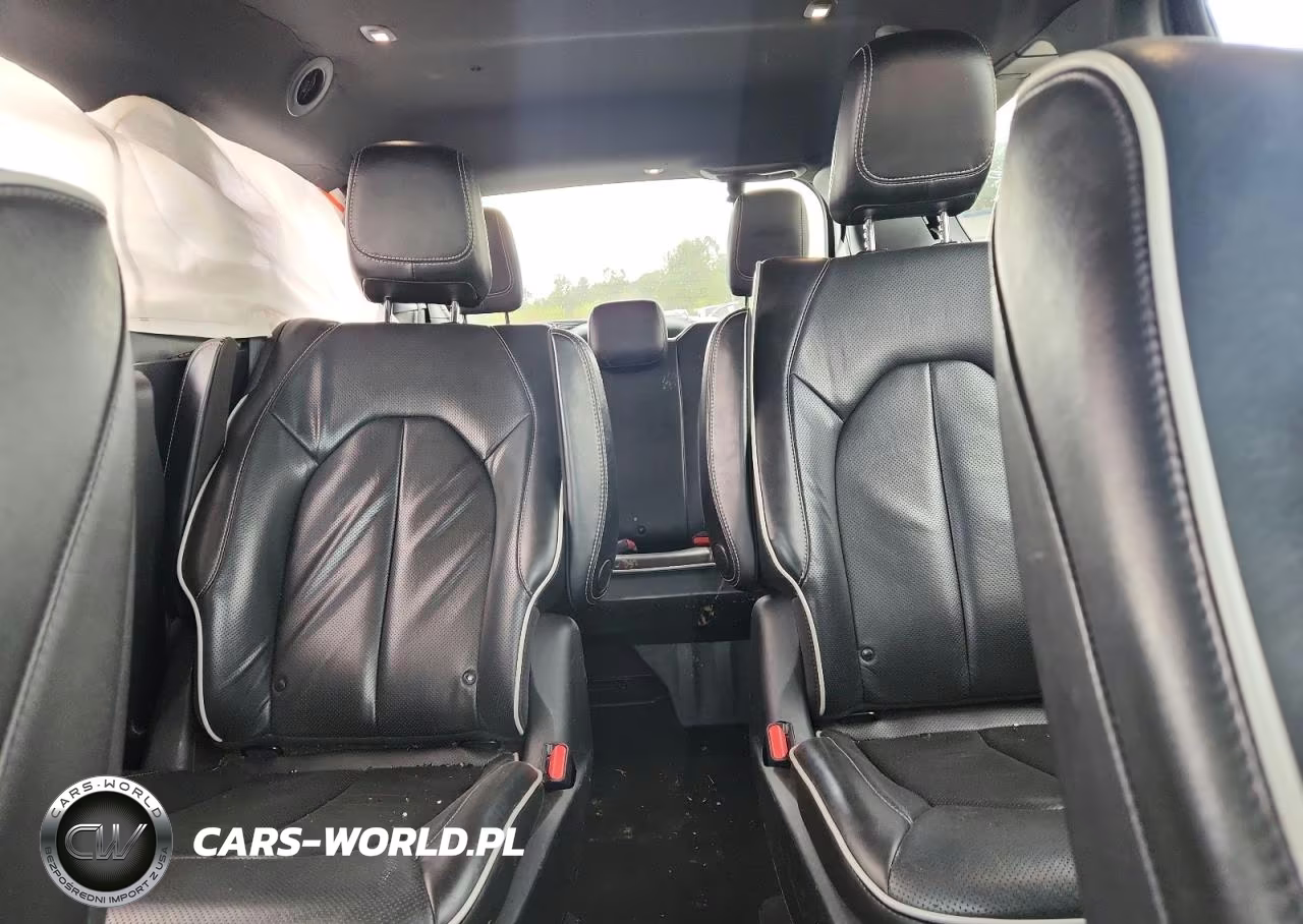 2020 Chrysler Pacifica Hybrid Limited VIN:2C4RC1N70LR277865 - 10