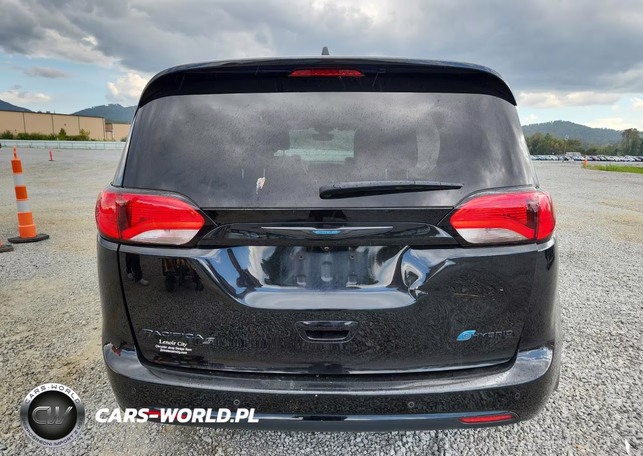 2020 Chrysler Pacifica Hybrid Limited VIN:2C4RC1N70LR277865 - 6