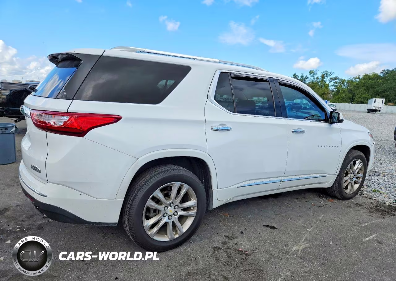 2019 Chevrolet Traverse High Country VIN:1GNEVJKW6KJ152349 - 3