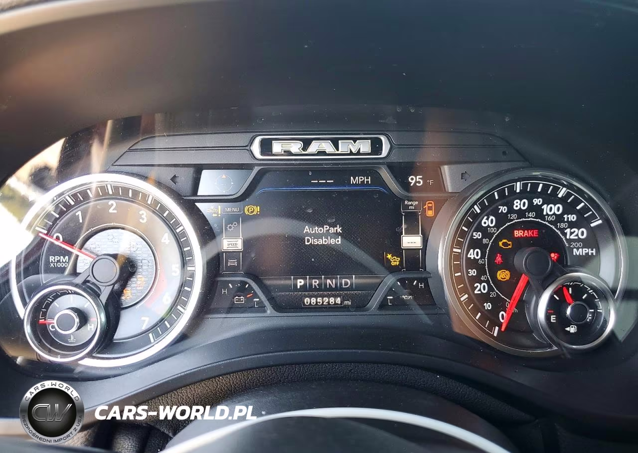 2021 Ram 1500 Laramie VIN:1C6SRFJT8MN718650 - 9