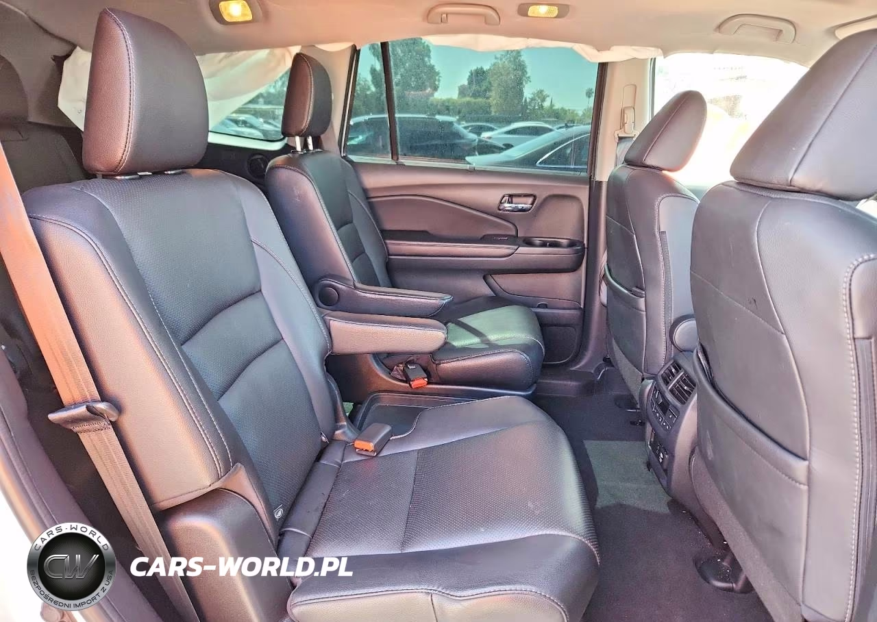 2021 Honda Pilot Elite VIN:5FNYF6H0XMB004329 - 11