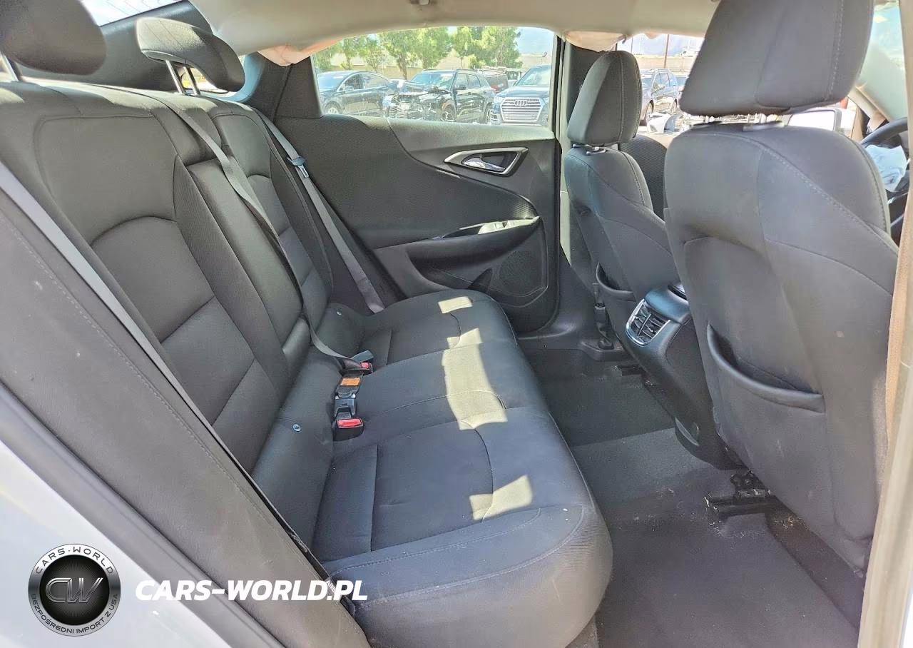 2020 Chevrolet Malibu Lt VIN:1G1ZD5STXLF039074 - 10