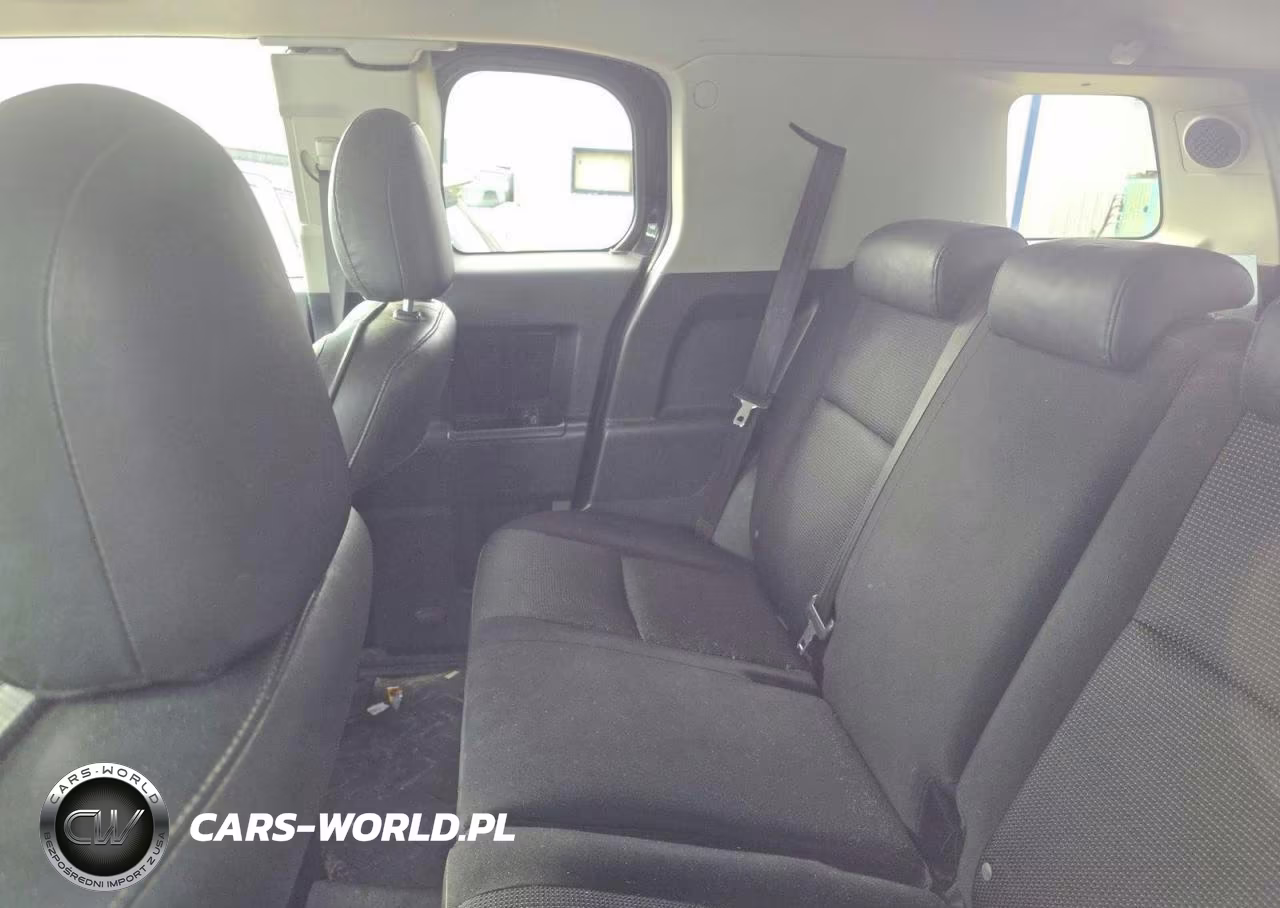 2010 Toyota Fj Cruiser Base VIN:JTEBU4BF6AK084090 - 6