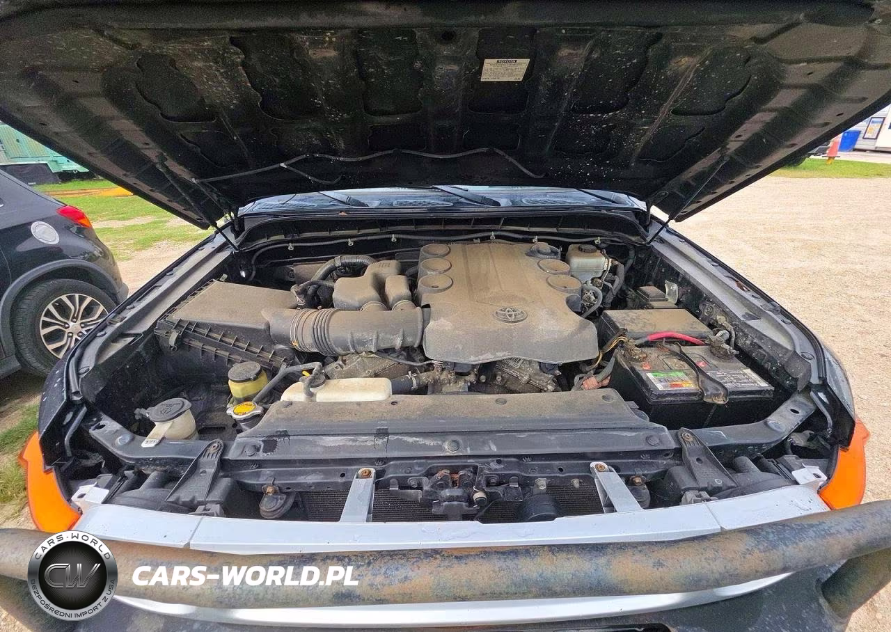 2010 Toyota Fj Cruiser Base VIN:JTEBU4BF6AK084090 - 7