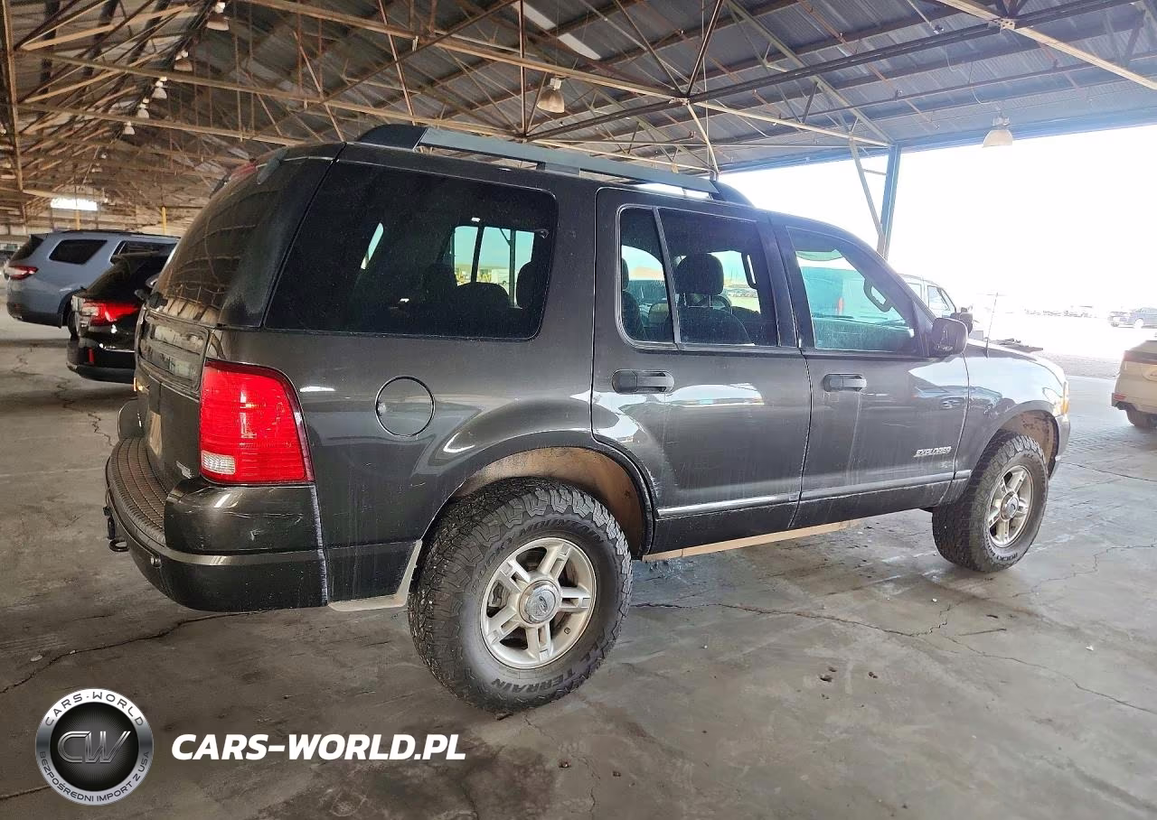 2005 Ford Explorer Xlt VIN:1FMZU73K95ZA06072 - 3