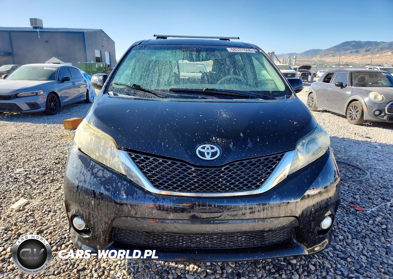 2012 Toyota Sienna Sport VIN:5TDXK3DC9CS179221 - 5