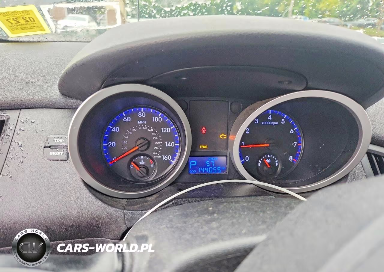 2010 Hyundai Genesis Coupe 2.0T VIN:KMHHT6KDXAU041402 - 9