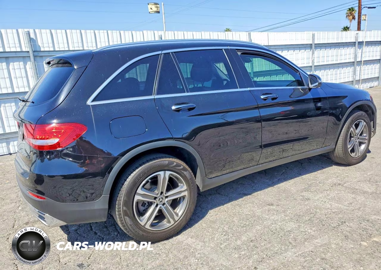 2016 Mercedes-Benz Glc 300 4Matic VIN:WDC0G4KB3GF068246 - 3