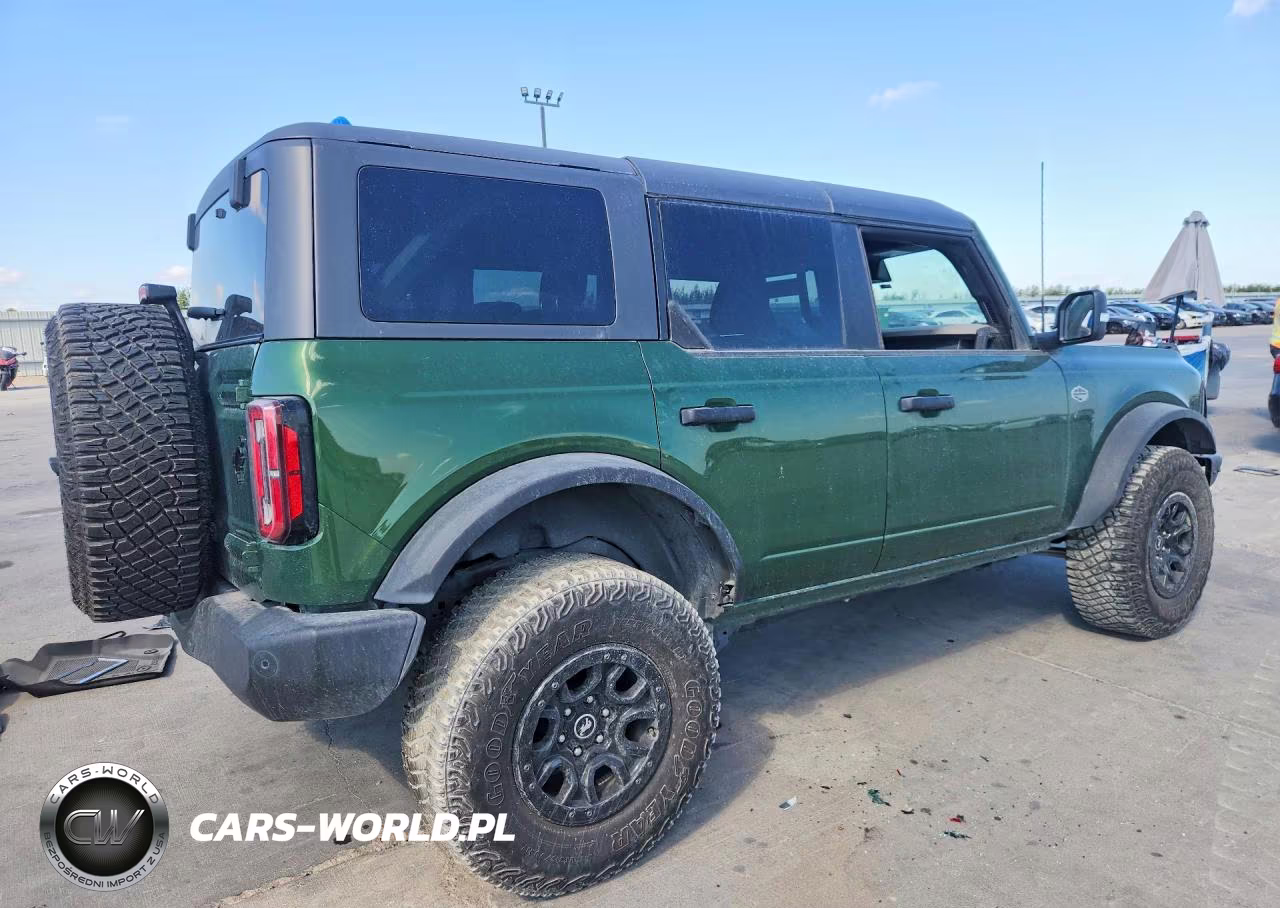 2024 Ford Bronco Wildtrak VIN:1FMEE2BP2RLA11814 - 3
