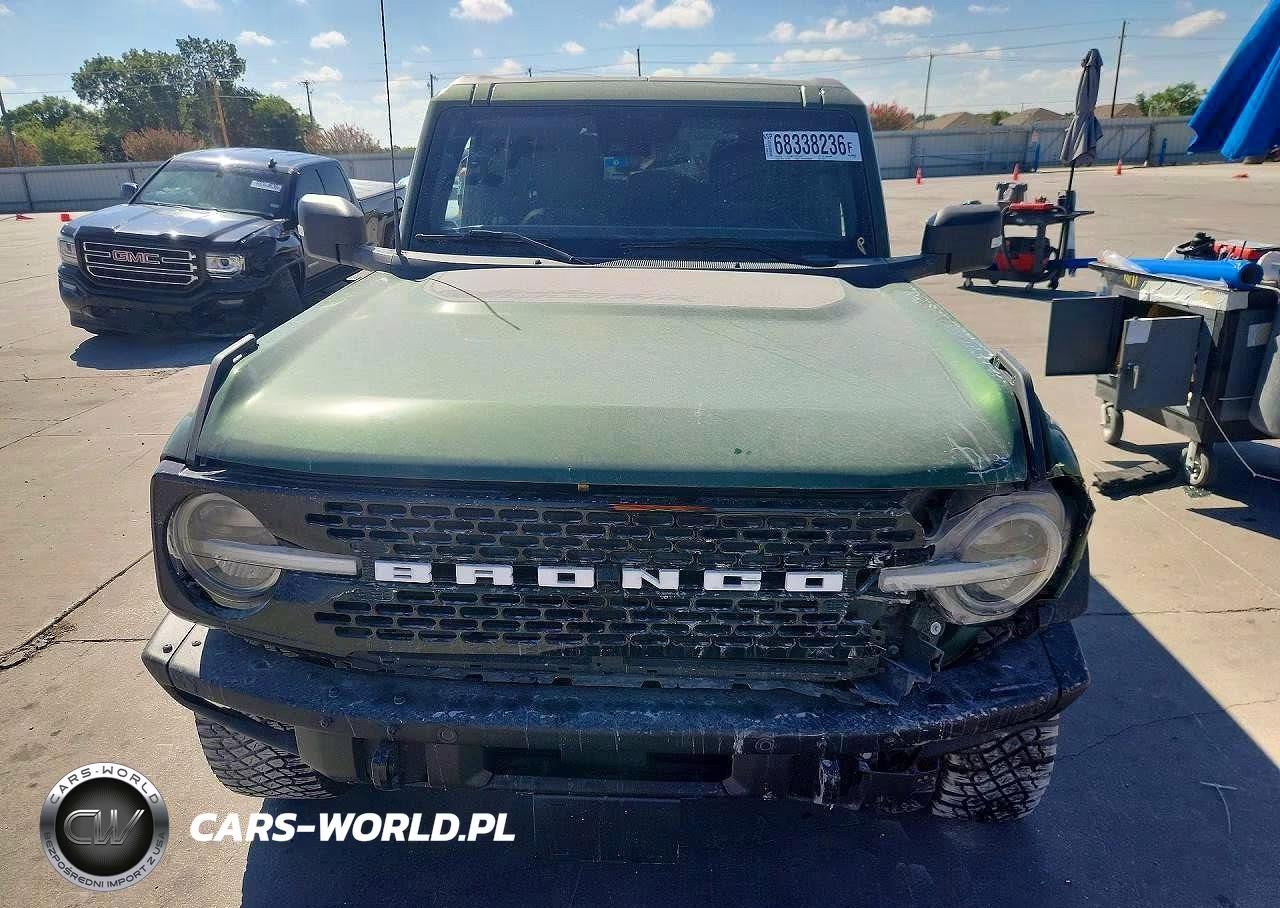 2024 Ford Bronco Wildtrak VIN:1FMEE2BP2RLA11814 - 5