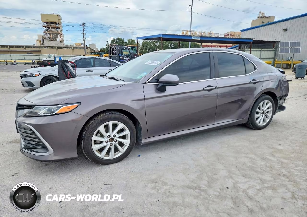 2022 Toyota Camry Le VIN:4T1C11AK6NU696925 - 1