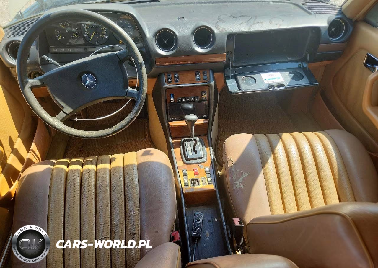 1985 Mercedes-Benz 300 Tdt VIN:WDBAB93C9FF031146 - 8