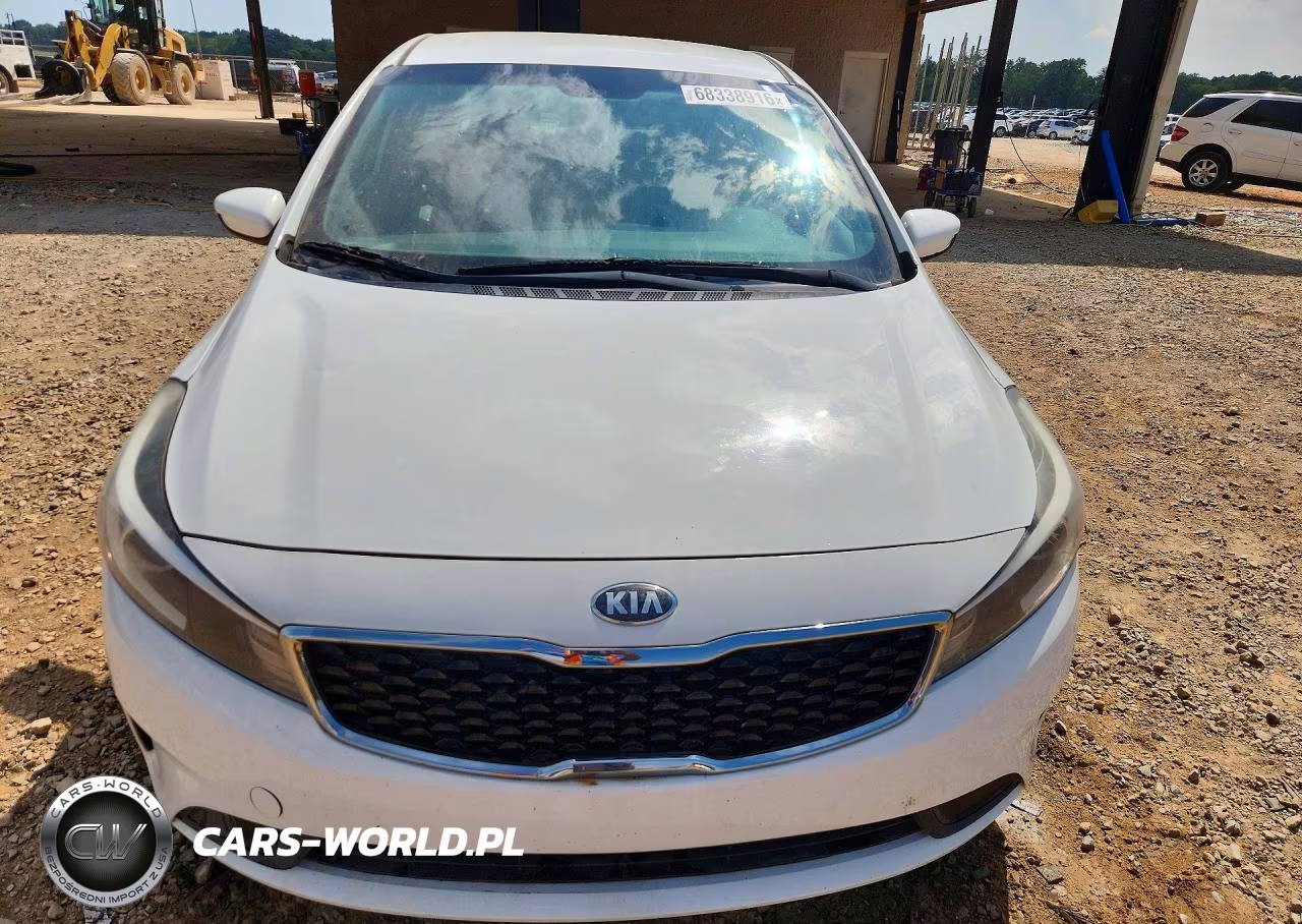 2018 Kia Forte Lx VIN:3KPFK4A7XJE205633 - 5