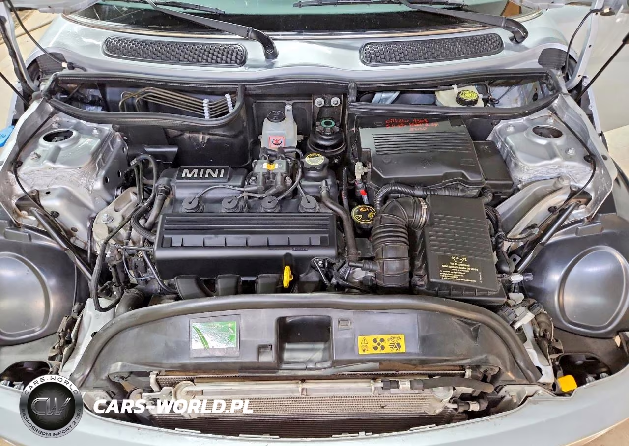 2005 Mini Cooper VIN:WMWRF335X5TG13358 - 11