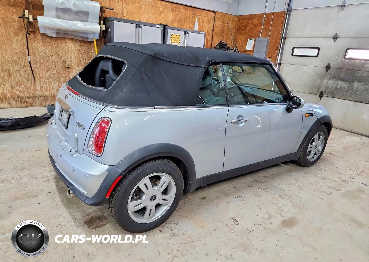 2005 Mini Cooper VIN:WMWRF335X5TG13358 - 3