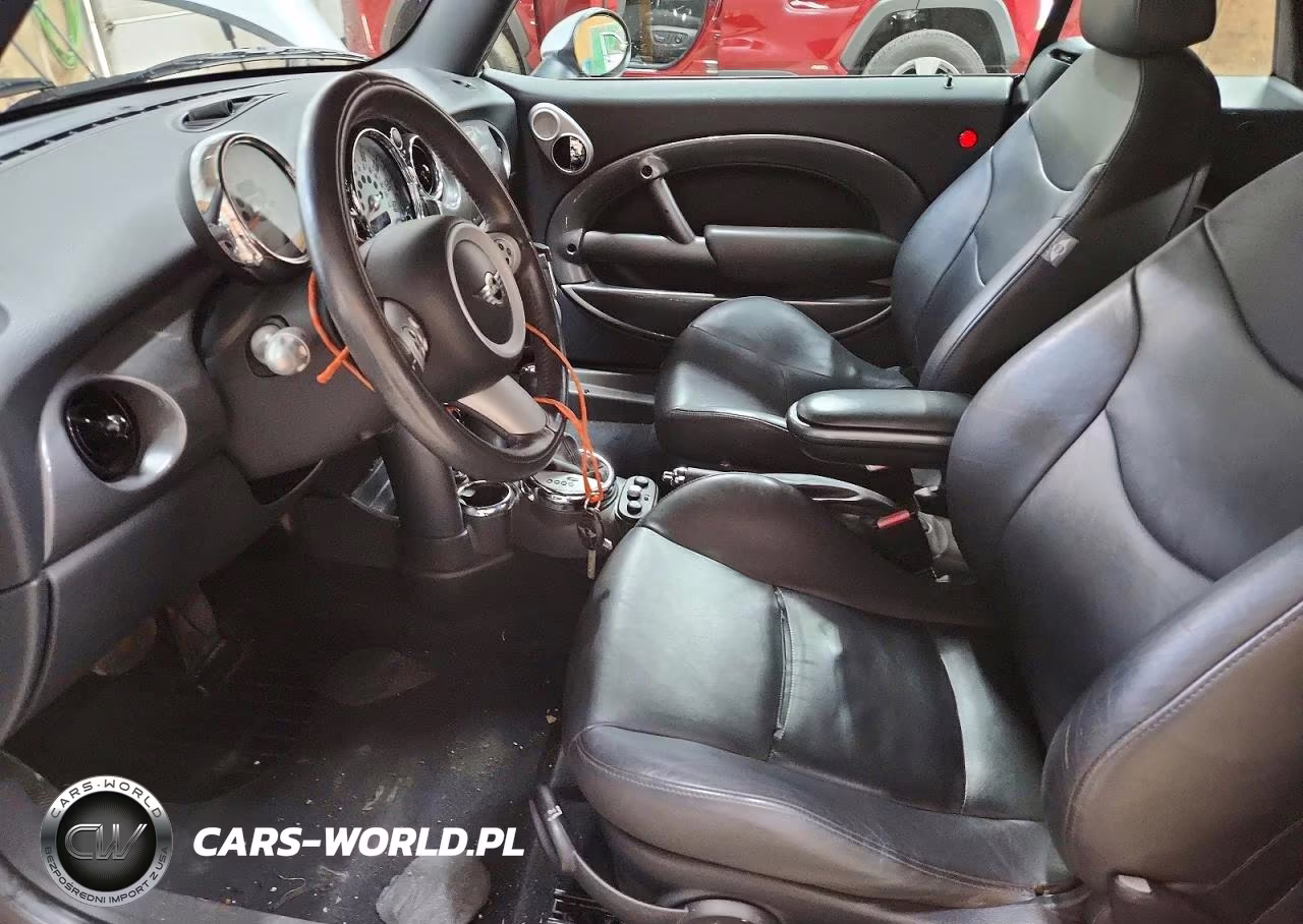 2005 Mini Cooper VIN:WMWRF335X5TG13358 - 7