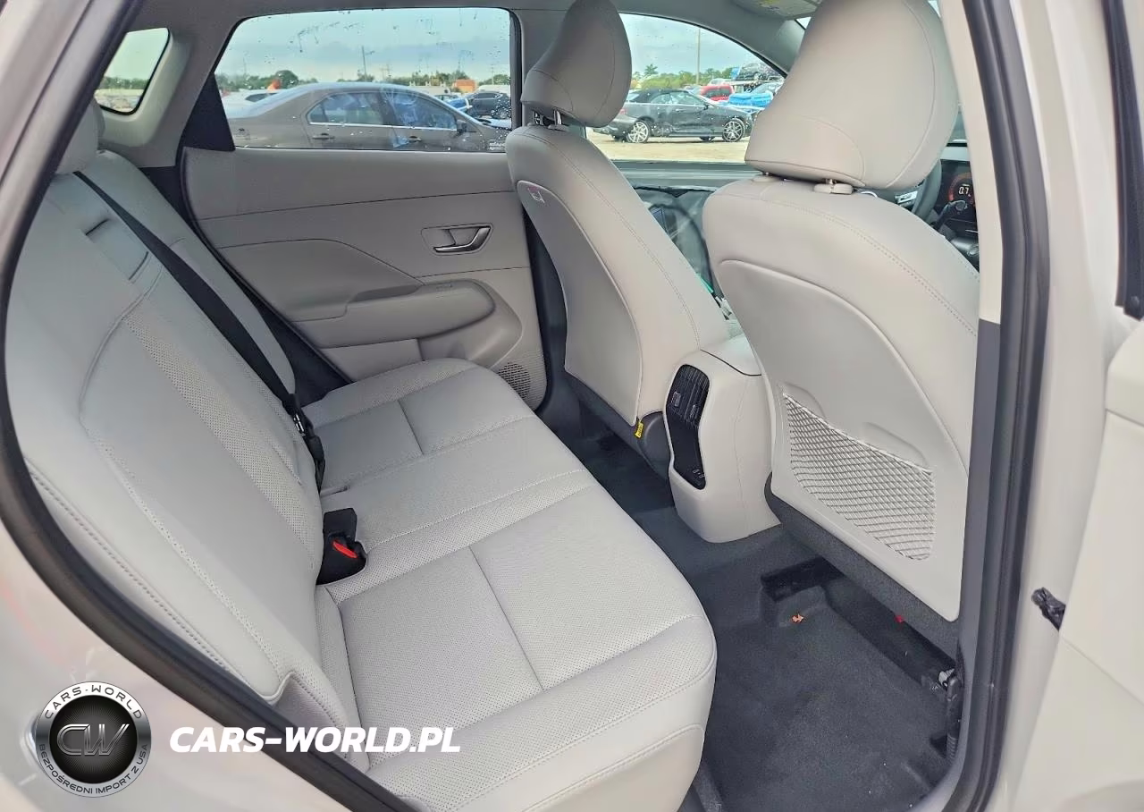 2026 Hyundai Kona Sel Premium VIN:KM8HD3A3XTU477755 - 11