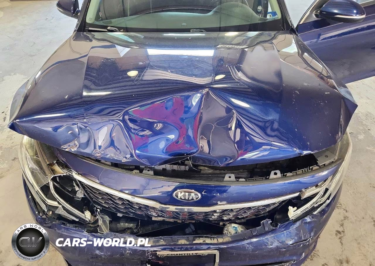 2019 Kia Optima S VIN:5XXGT4L34KG372879 - 11
