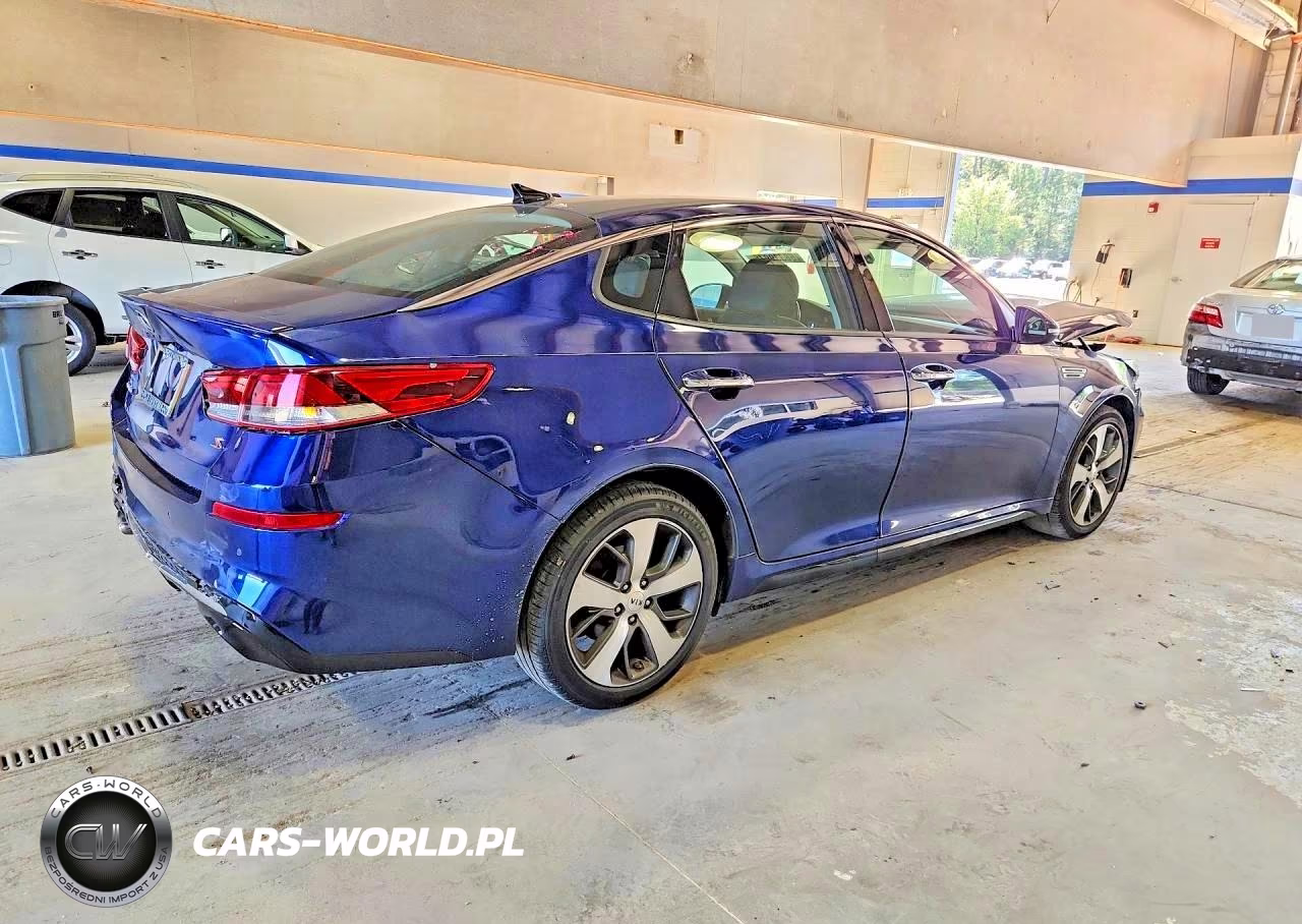 2019 Kia Optima S VIN:5XXGT4L34KG372879 - 3