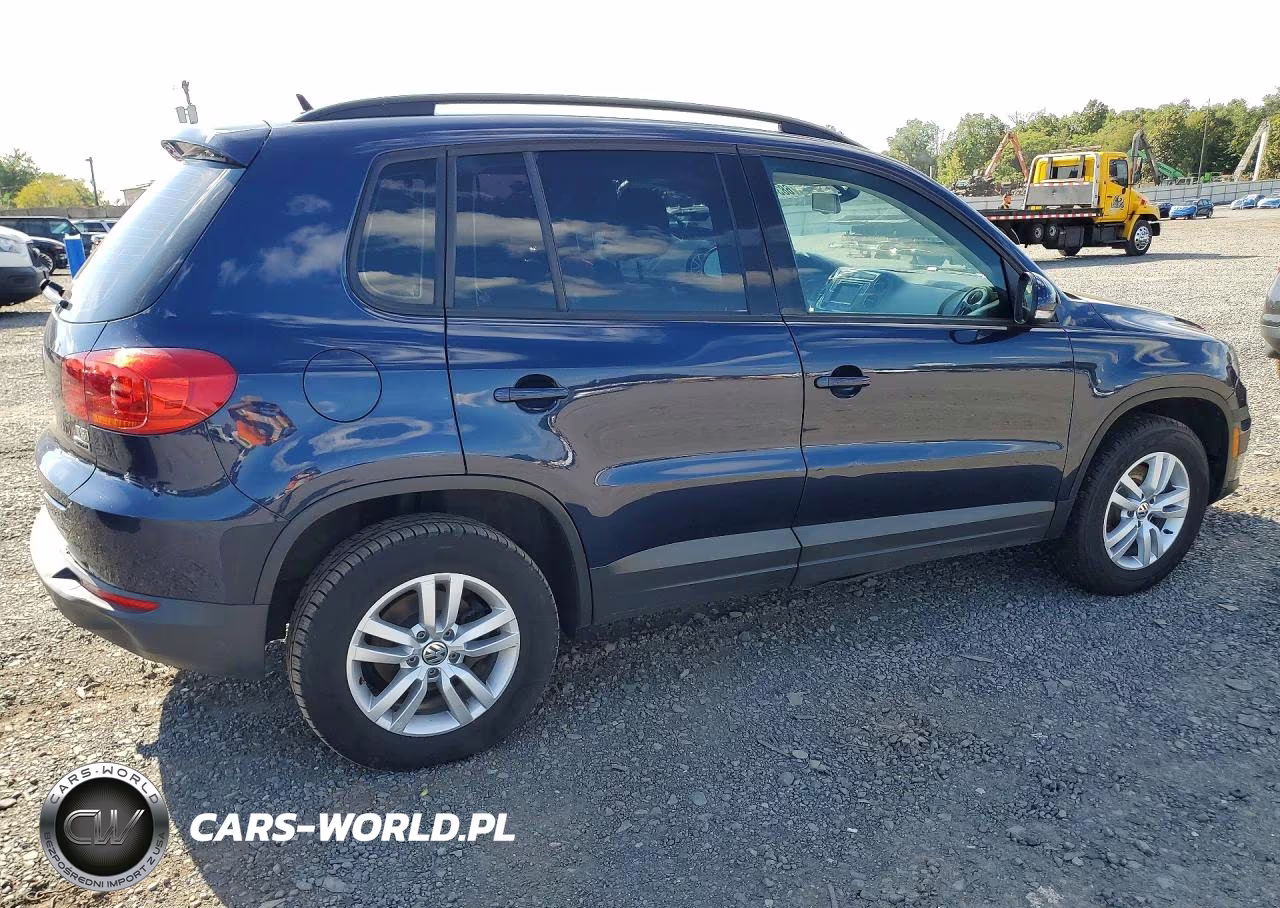 2016 Volkswagen Tiguan S VIN:WVGBV7AX6GW526201 - 3