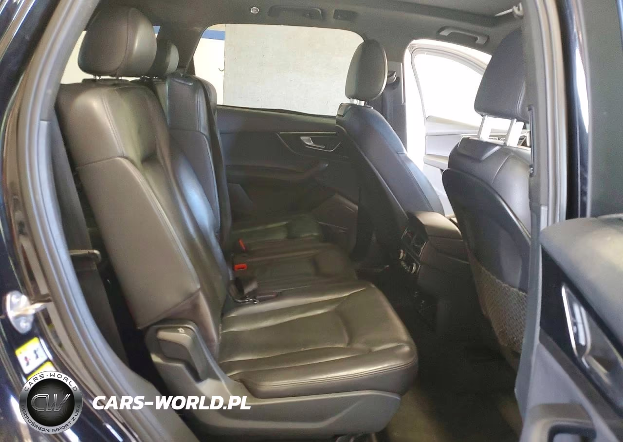 2017 Audi Q7 Premium Plus VIN:WA1LAAF72HD024433 - 11