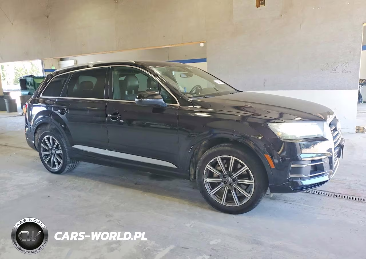 2017 Audi Q7 Premium Plus VIN:WA1LAAF72HD024433 - 4