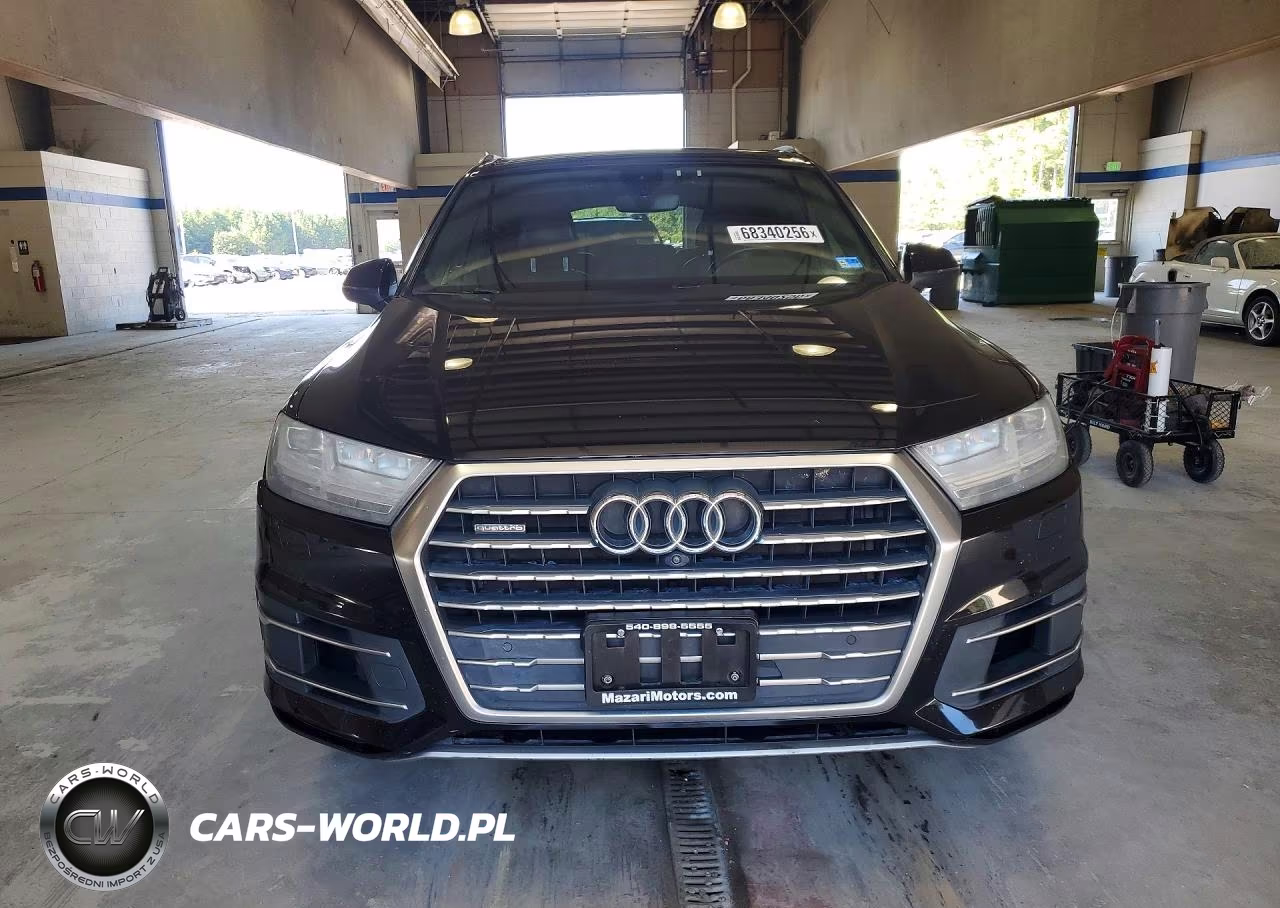 2017 Audi Q7 Premium Plus VIN:WA1LAAF72HD024433 - 5