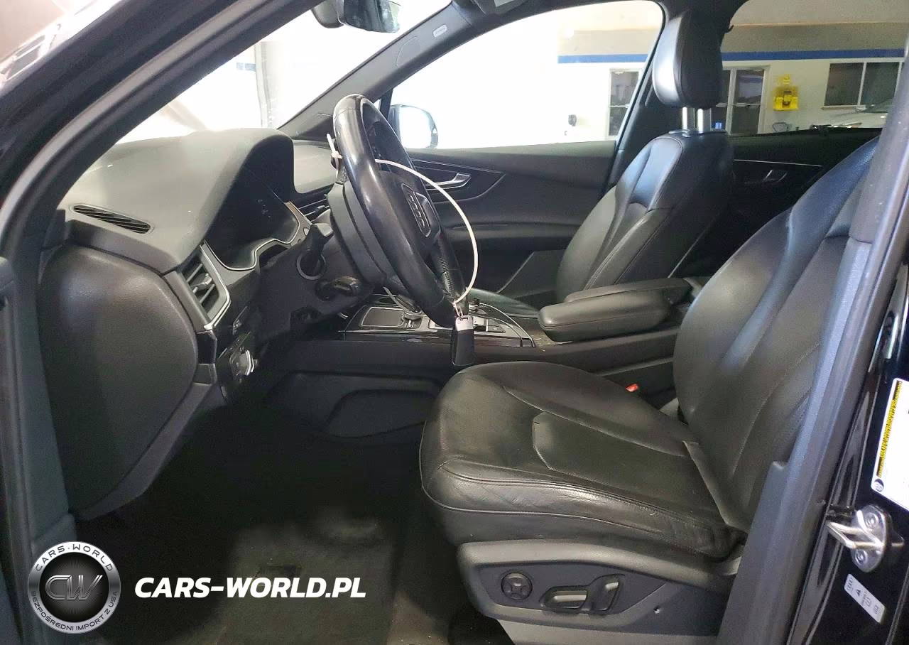 2017 Audi Q7 Premium Plus VIN:WA1LAAF72HD024433 - 7