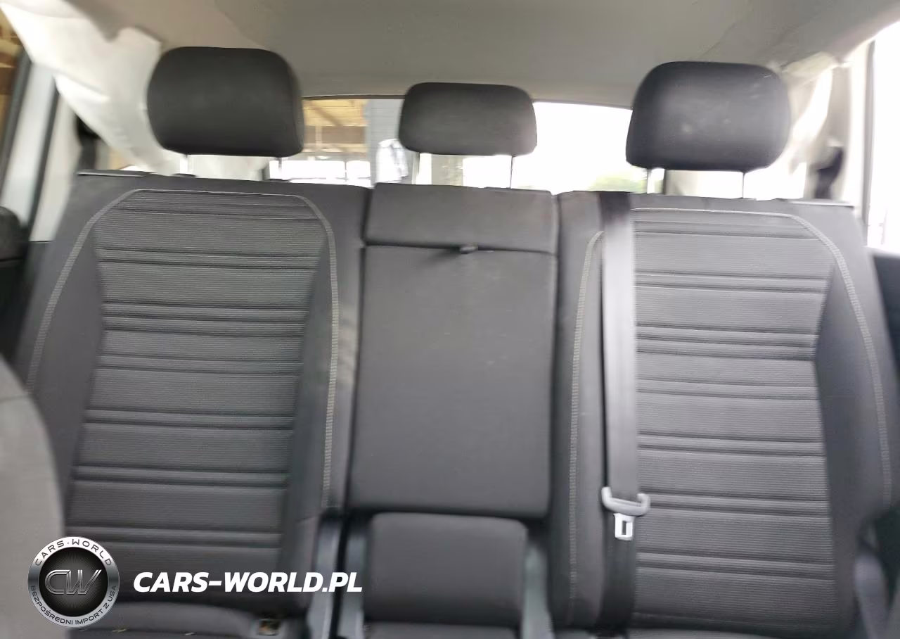 2024 Volkswagen Tiguan S VIN:3VVRB7AX2RM177621 - 10