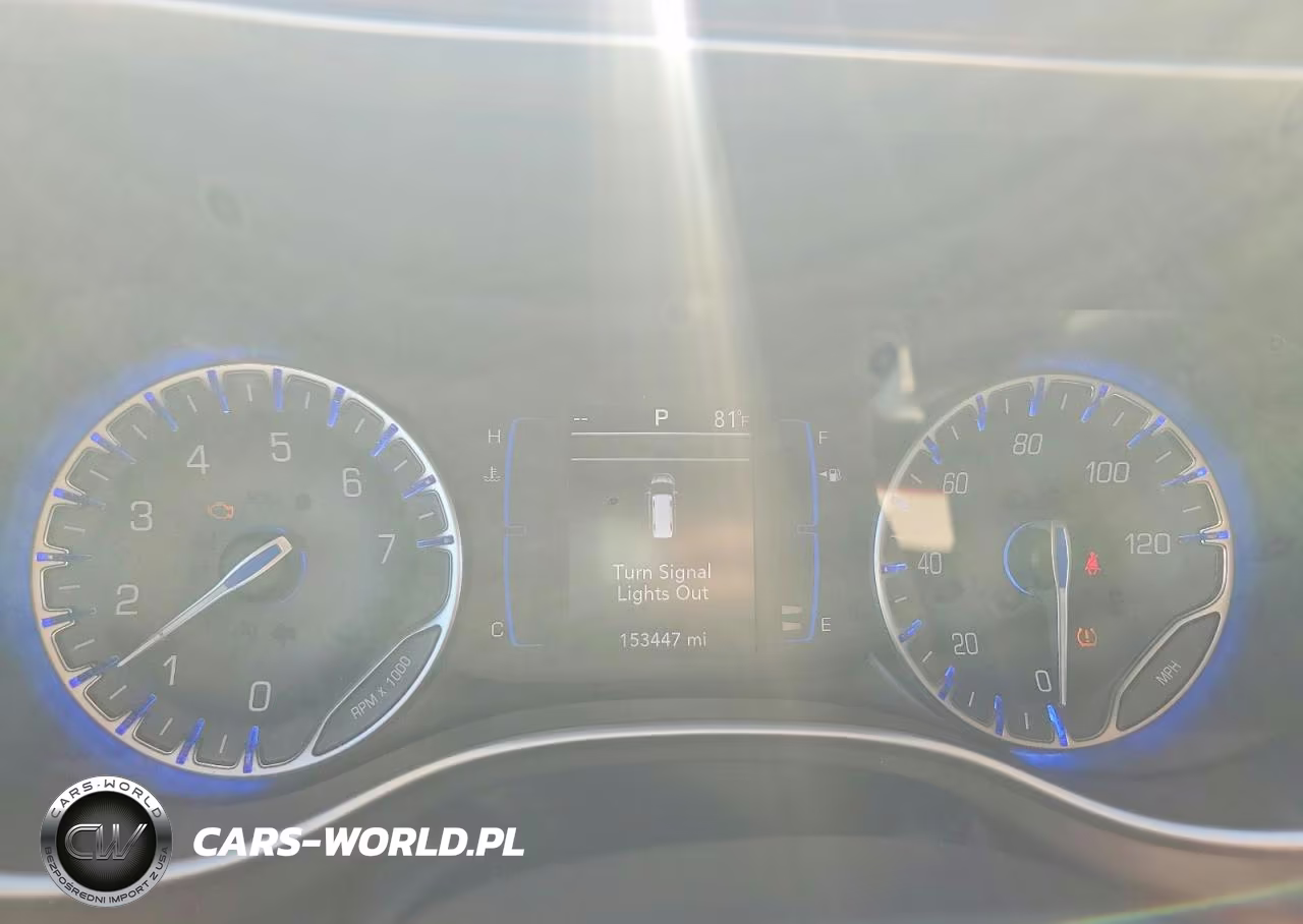2018 Chrysler Pacifica Touring L VIN:2C4RC1BG1JR158076 - 9