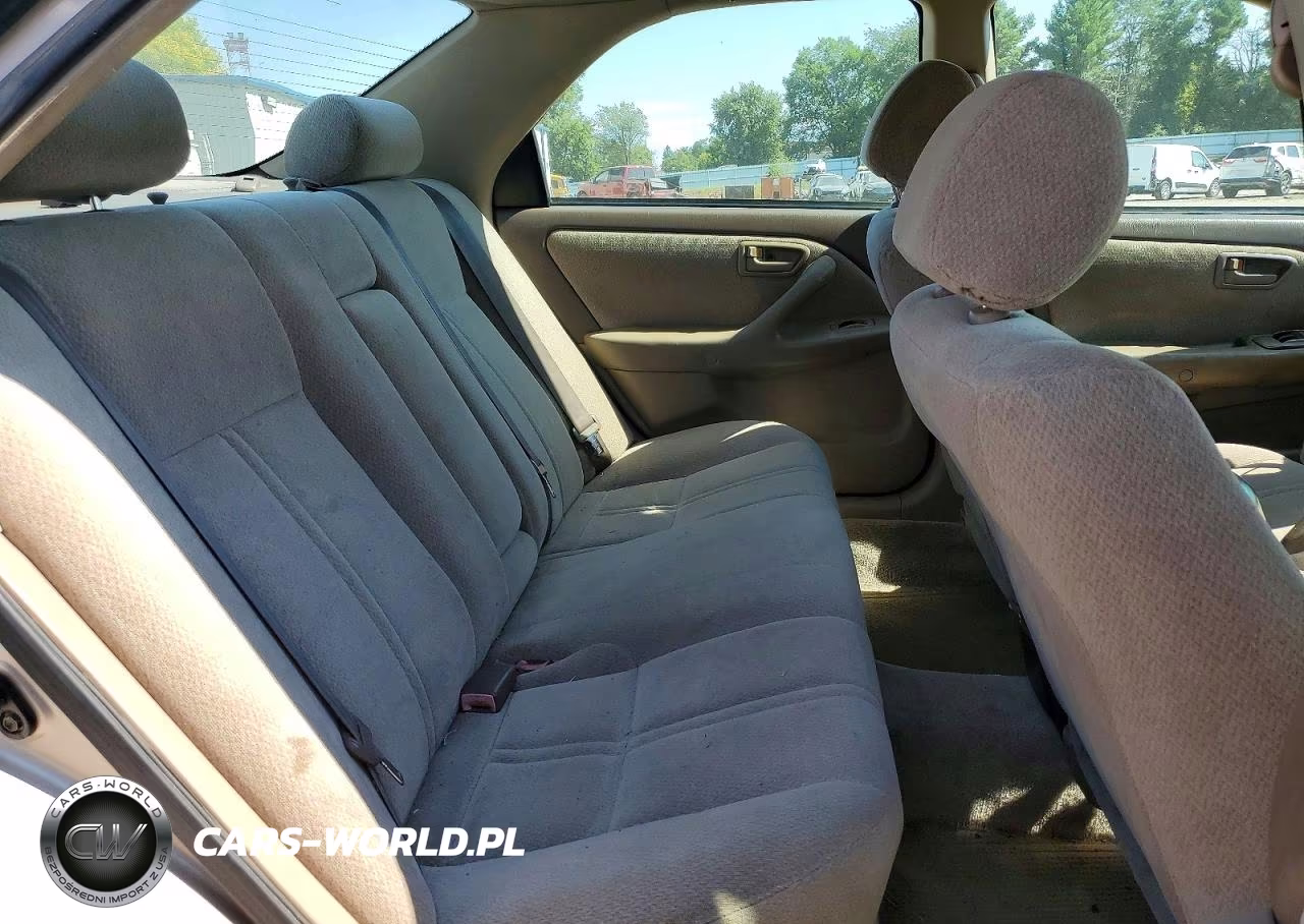 2001 Toyota Camry Le VIN:4T1BG22K61U028552 - 10