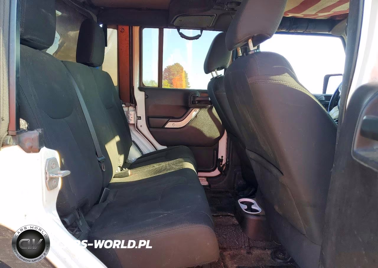 2016 Jeep Wrangler Unlimited Sport VIN:1C4BJWDG0GL118672 - 10