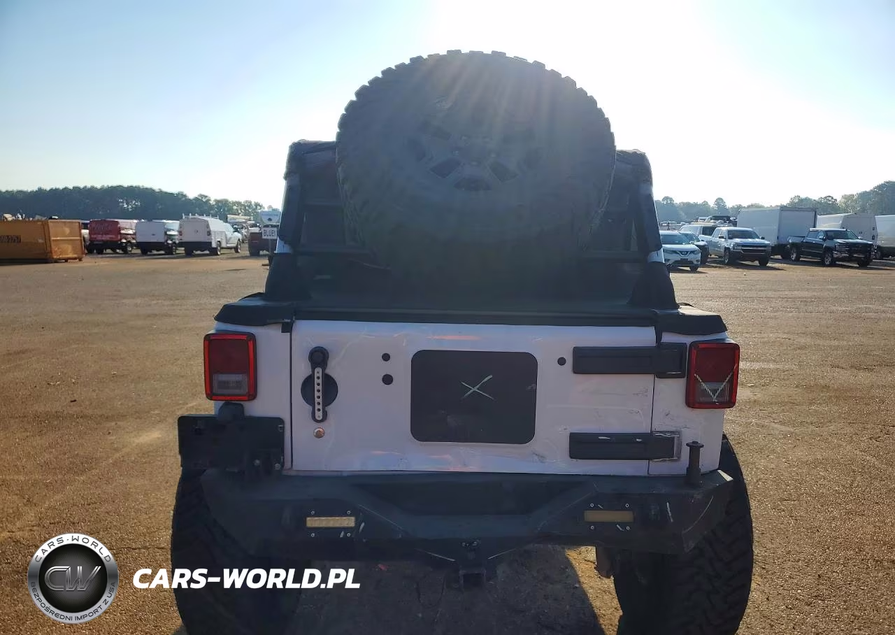 2016 Jeep Wrangler Unlimited Sport VIN:1C4BJWDG0GL118672 - 6