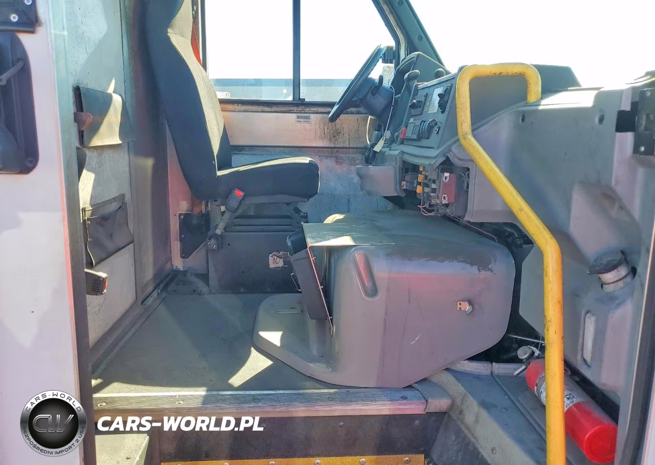 2015 Isuzu Npr VIN:JALB4T179F7W00248 - 11