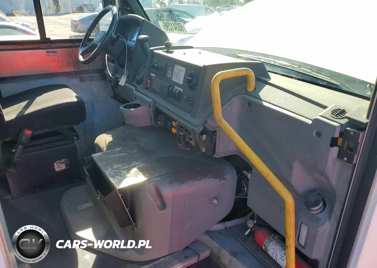 2015 Isuzu Npr VIN:JALB4T179F7W00248 - 8